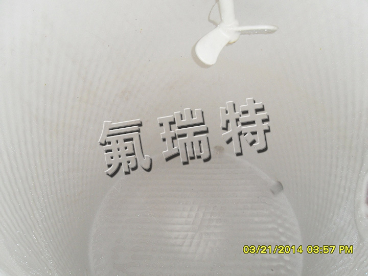 鋼襯塑儲(chǔ)罐、反應(yīng)釜